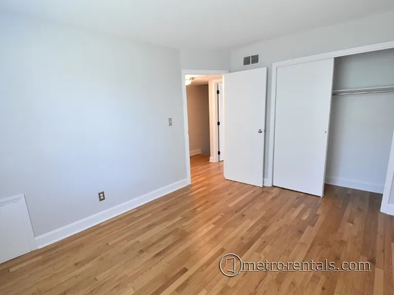 4868-4869 E Moreland Dr #4871 — Photo 15