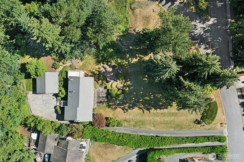 2nd image of 4736 Somerset XXX LOT Avenue SE LOT