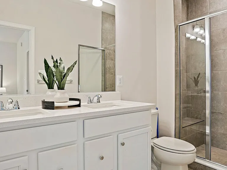3443 Carnaby St — Photo 16