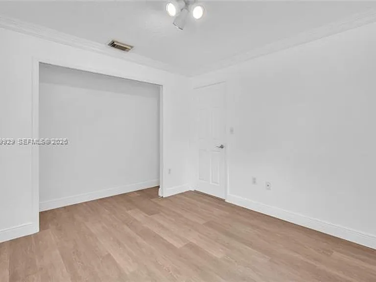 15715 SW 76th Ter — Photo 24