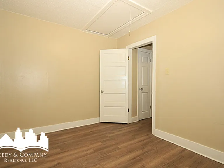 3733 Miami Ave — Photo 4