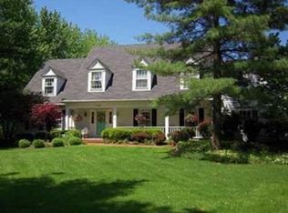 1109 Bell Rd, Chagrin Falls, OH 44022