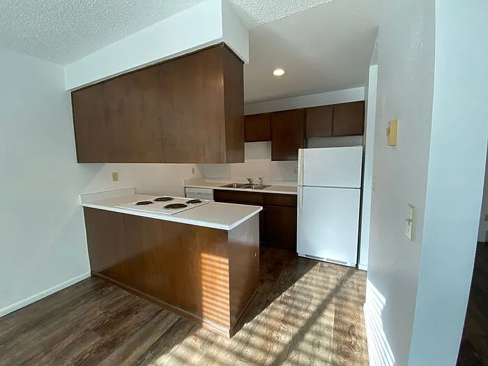 10204 E 13th Ave #D21 — Photo 2
