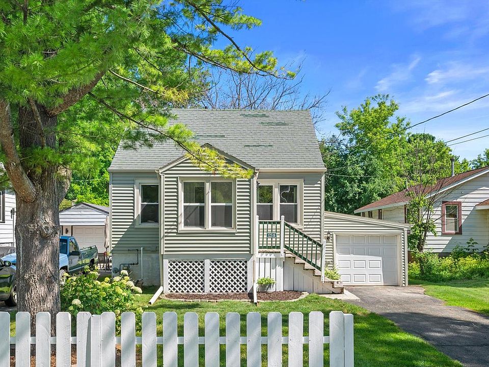 1st image of 12516 W Meadow LANE