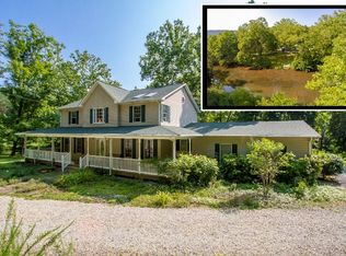 208 Black Bear Ln, Pearisburg, VA 24134