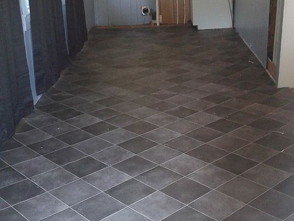 2nd image of 601 Cherry St