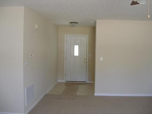 4th image of 435 Shady Glen Cir