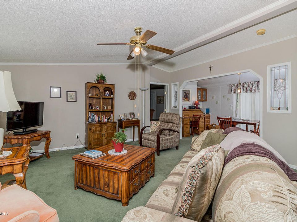 2nd image of 103 Blanco Dr