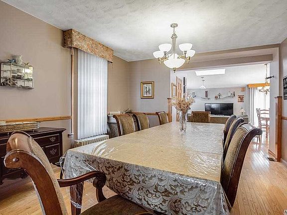 3rd image of 463 Macatee Pl #463