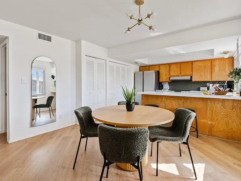 4645 S Mill Ave — Photo 5