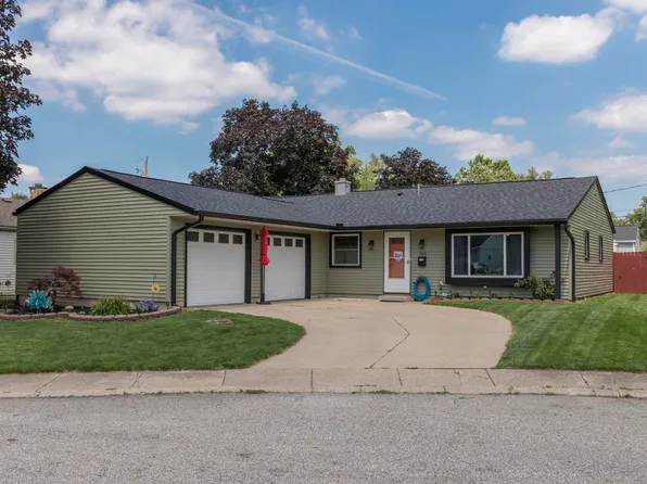 4626 Crawford Ct, South Bend, IN 46614
