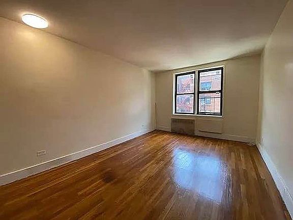 3rd image of 270 Clarkson Ave APT 303