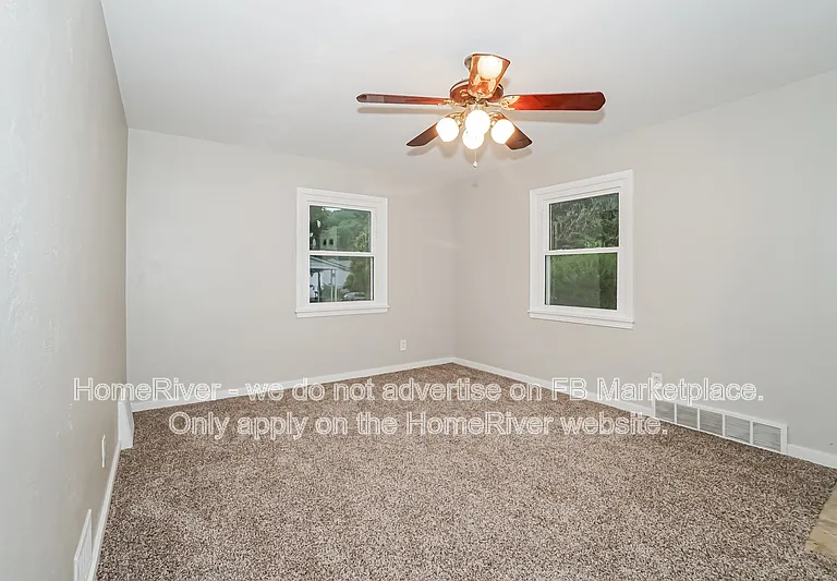 411 Hillview St — Photo 7