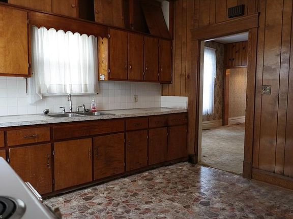 5th image of 2507 Grand Ave