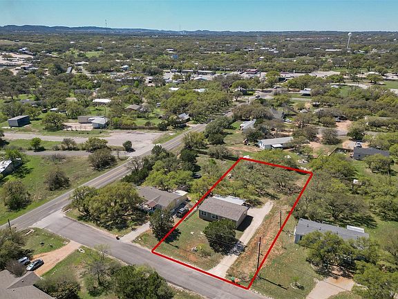 3rd image of 103 Spring View Dr