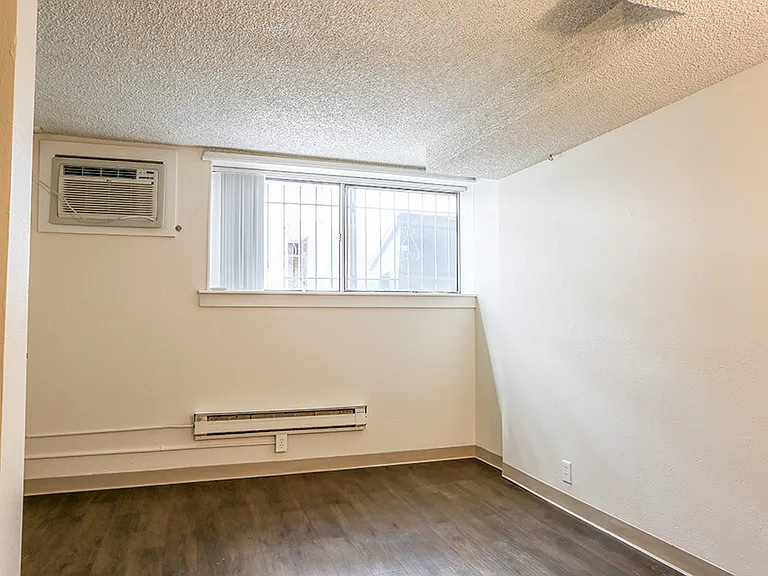 Grant Place — Photo 14
