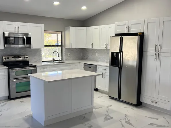 1289 Pinetta Cir, Wellington, FL 33414