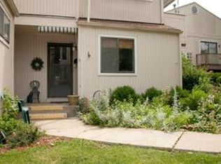 1004 W Maple Ave, Independence, MO 64050