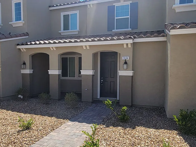 2604 Ercolano St — Photo 3
