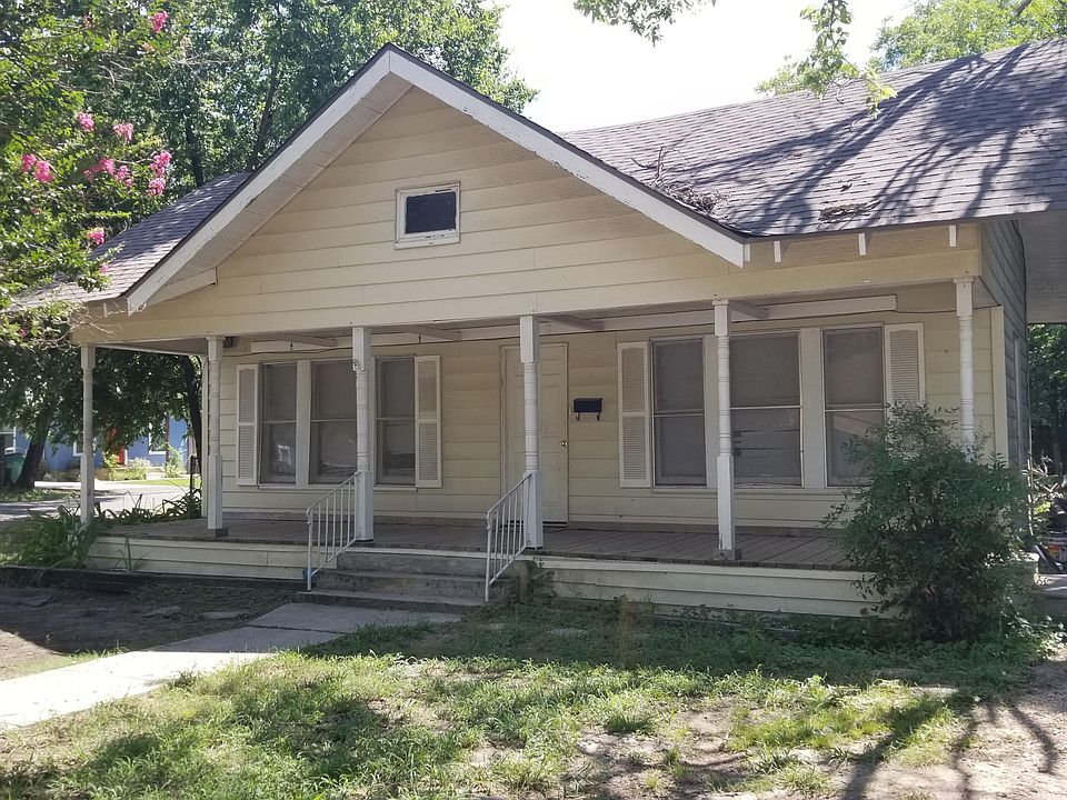 1st image of 1010 N Race St