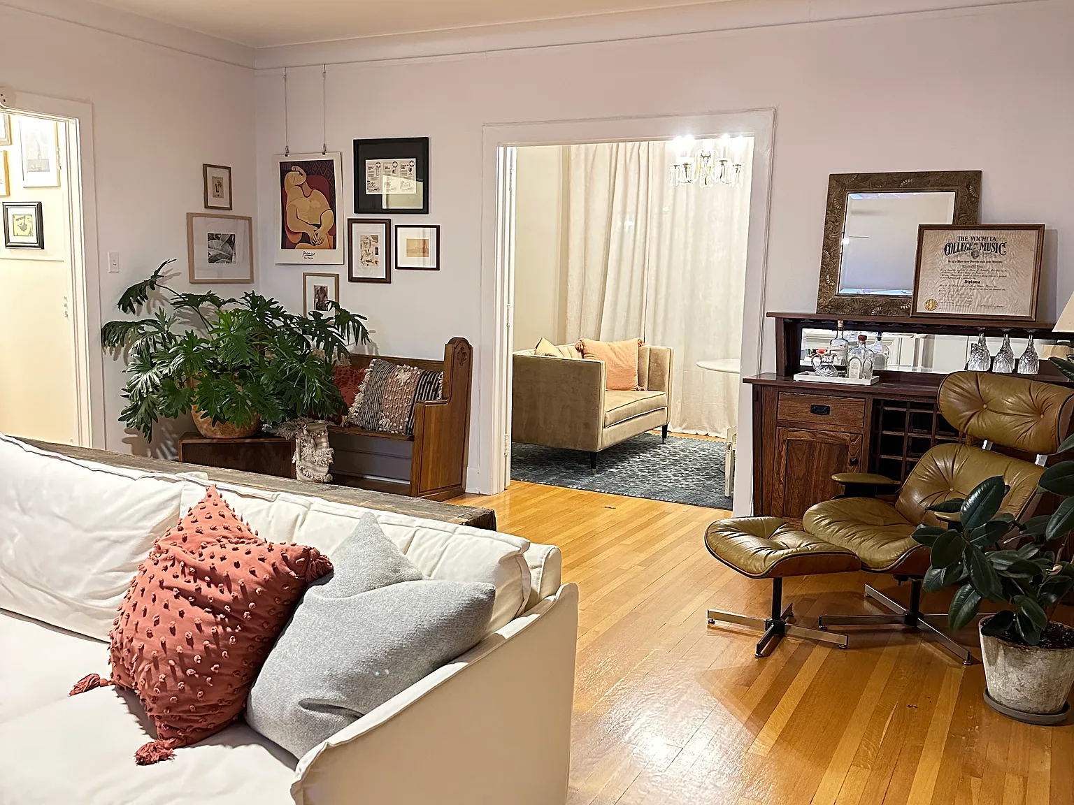 2 bed, 1200 sqft, $3,200 — Photo 3