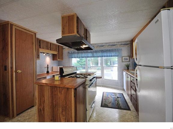 2nd image of 22626 Southern Pines Dr