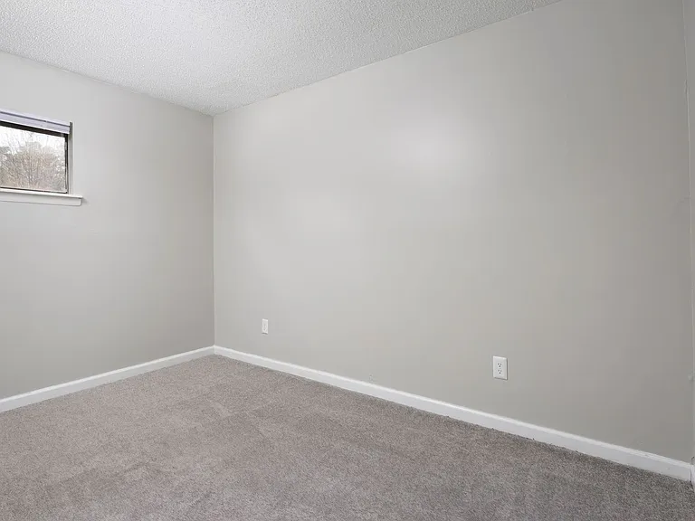 Stone Ridge Apartments — Photo 35