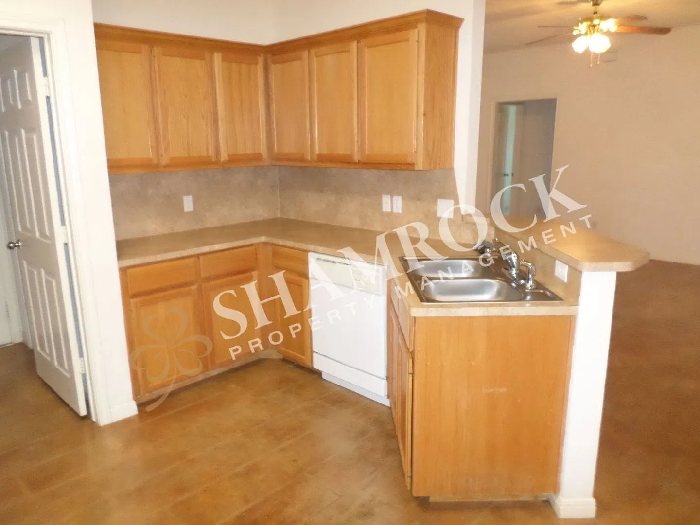 Surrey Ridge Duplex — Photo 4