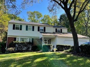 957 Powderhorn Dr, Lansdale, PA 19446