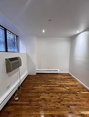 Rented by EXR | media 8