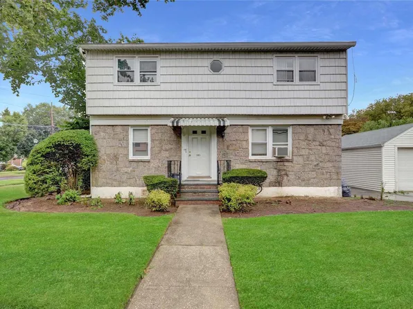 1963 Lakeville Road, New Hyde Park, NY 11040