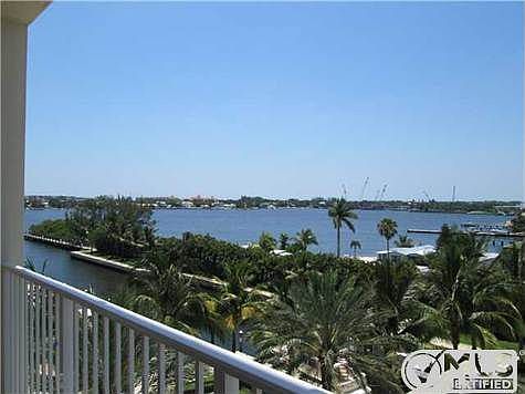 3rd image of 806 E Windward Way APT 517