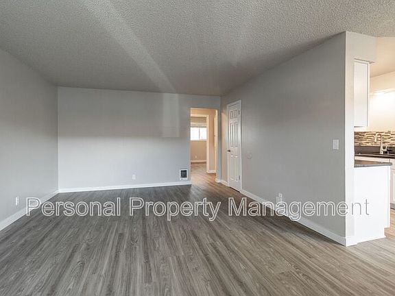 4th image of 1008 NE 86th St