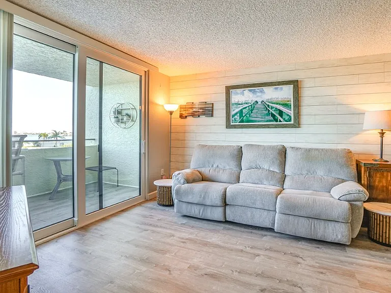 6009 Sea Ranch Dr #208 — Photo 5