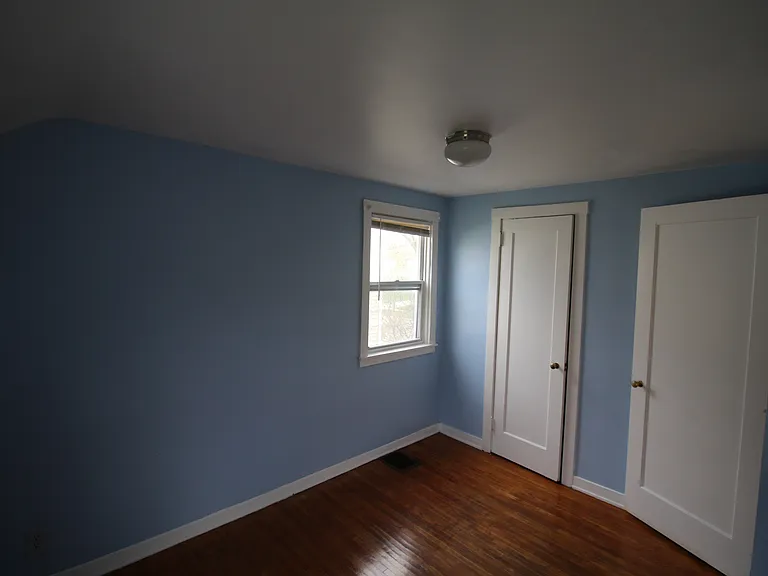 205 Mayville Ave — Photo 10
