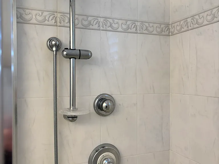 18 E Lake Dr #1 — Photo 15