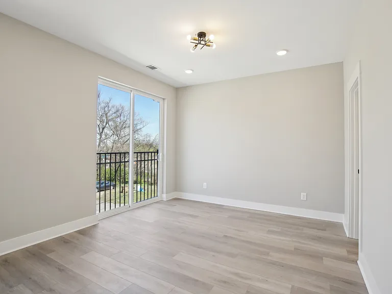 371 Archwood Dr — Photo 25