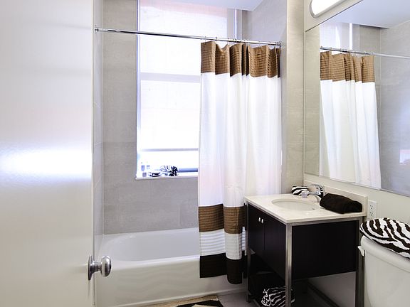 4th image of 90 West St APT 17K