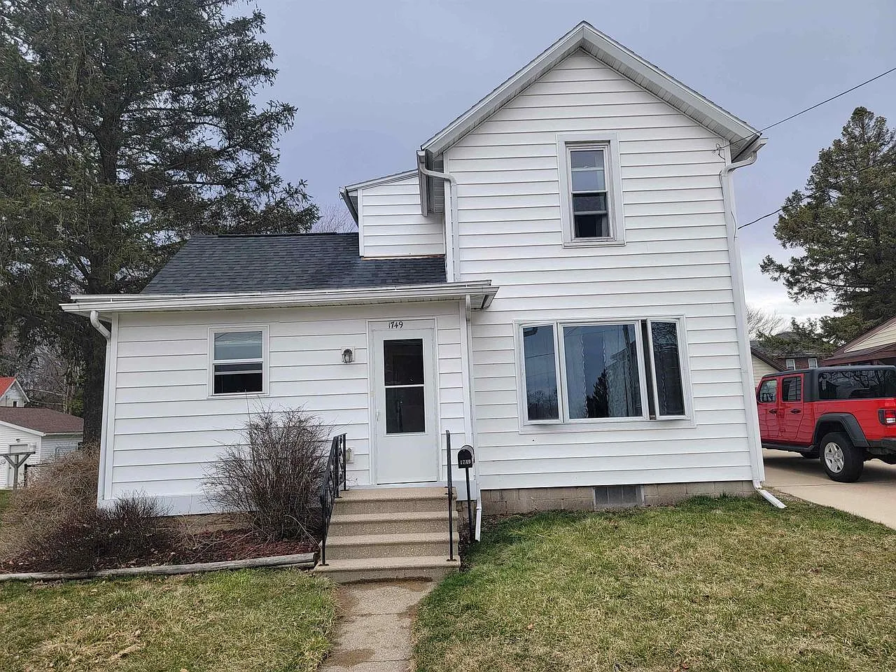 1749 17th St photo 1