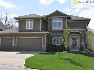 1428 NE Stonewood Dr, Lees Summit, MO 64086