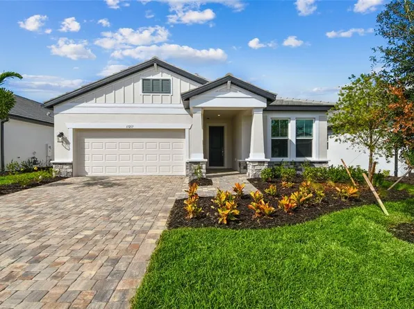 17217 Savory Mist Cir, Lakewood Ranch, FL 34211