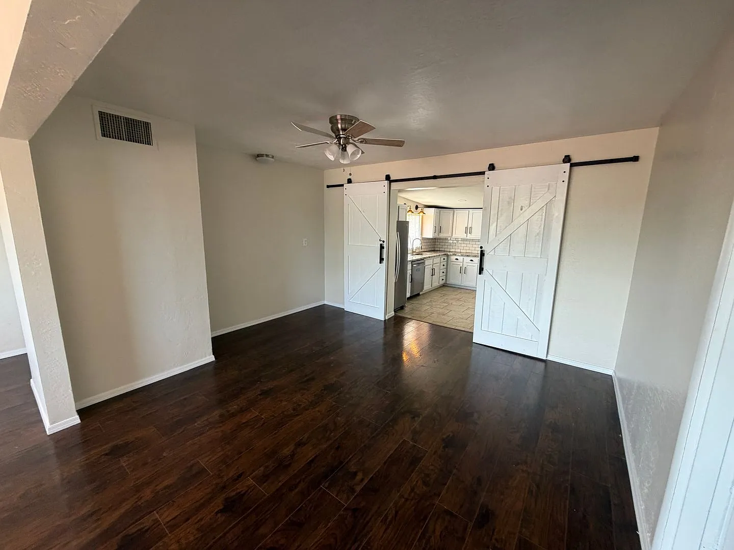 4 bed, 2.0 bath, 1880 sqft, $1,900 — Photo 3