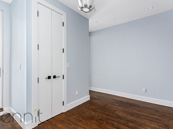 5th image of 311 Wilson Ave #4E