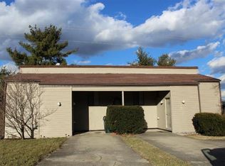 425 Whispering Hills Dr #427, Lexington, KY 40517