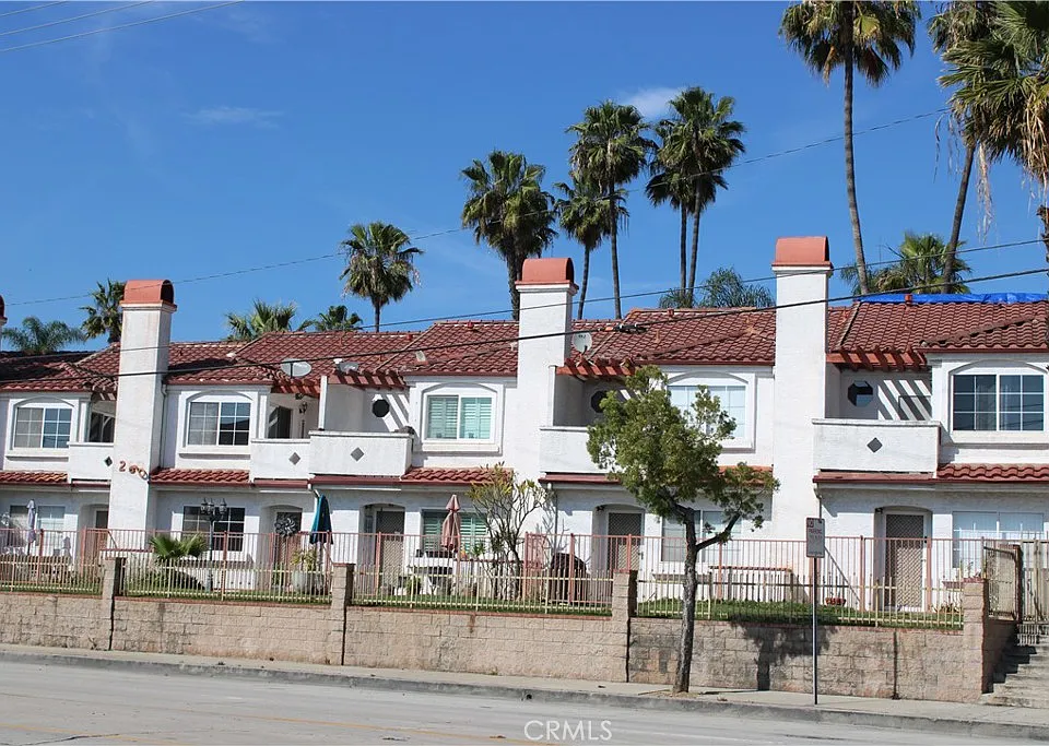 260 E Beverly Blvd #C