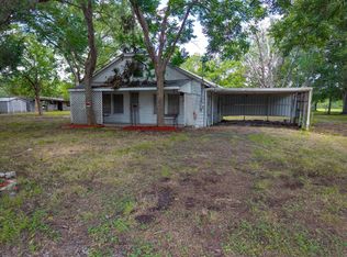1301 Adams Rd, Bay City, TX 77414