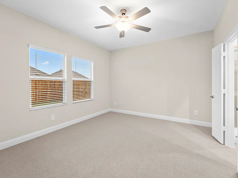 603 Hemingway Ln — Photo 15