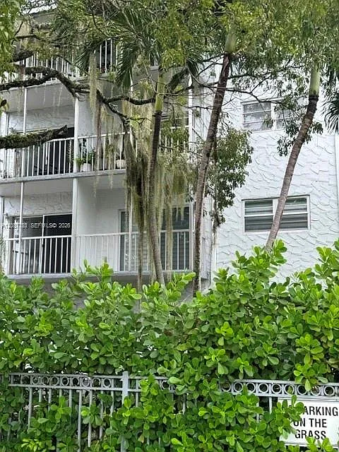 12290 NE 11th Ct — Photo 1
