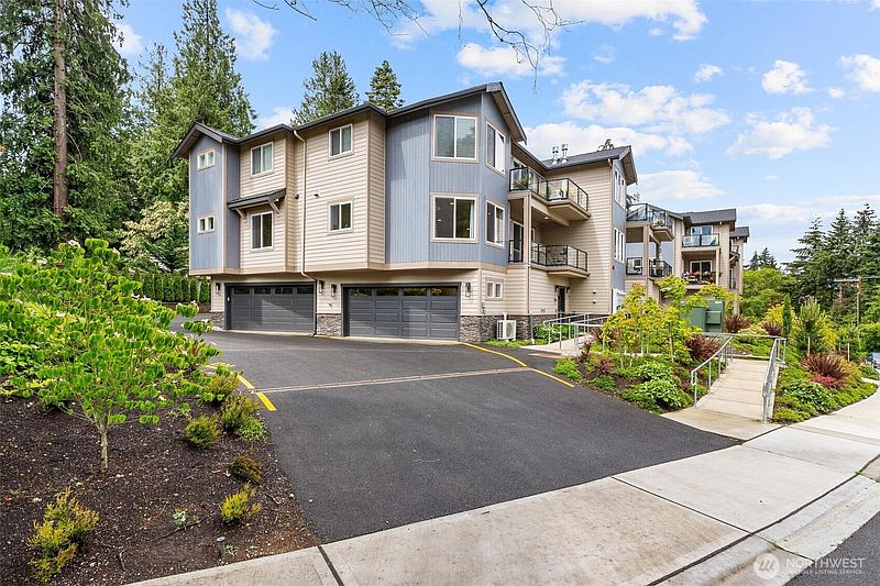 2nd image of 554 Paradise Lane #C202
