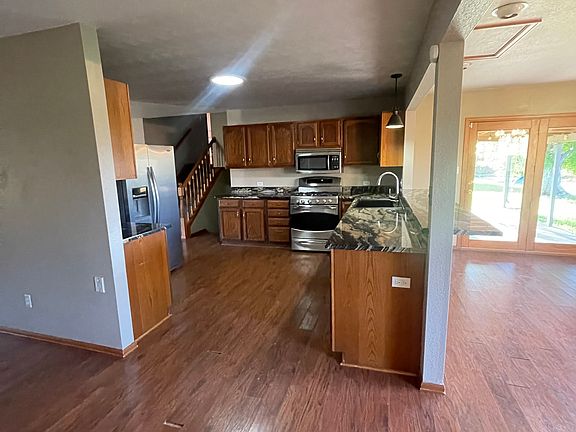4th image of 1350 Terry Cir